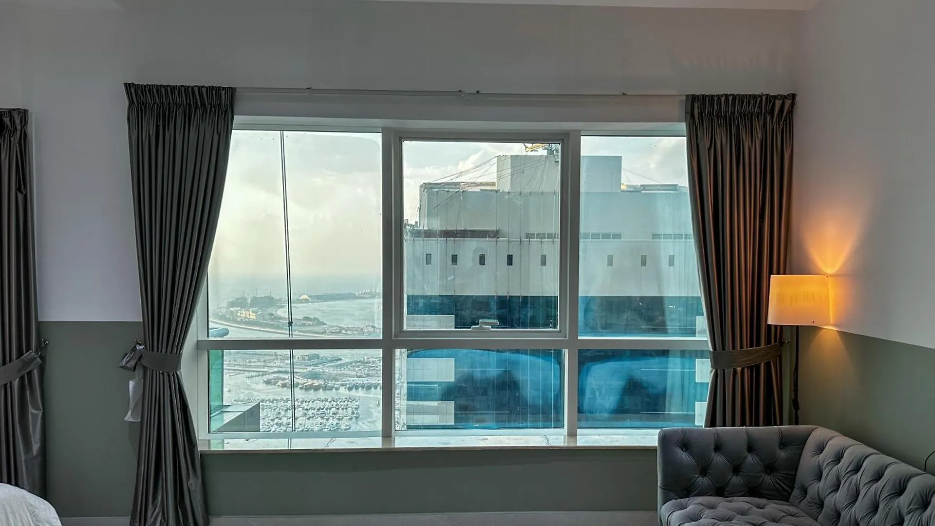 Pineapple Xpress Apartment Dubai 0*,