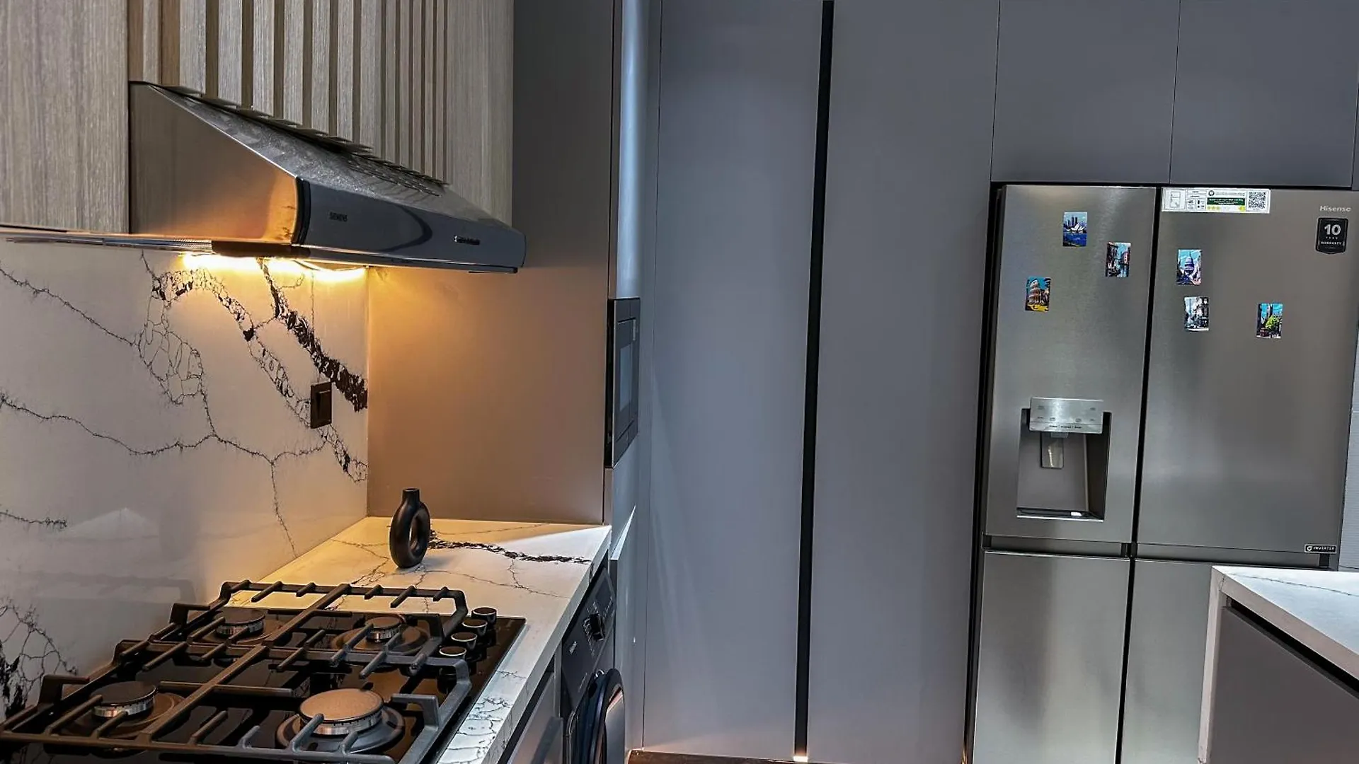 Pineapple Xpress Apartment Dubai